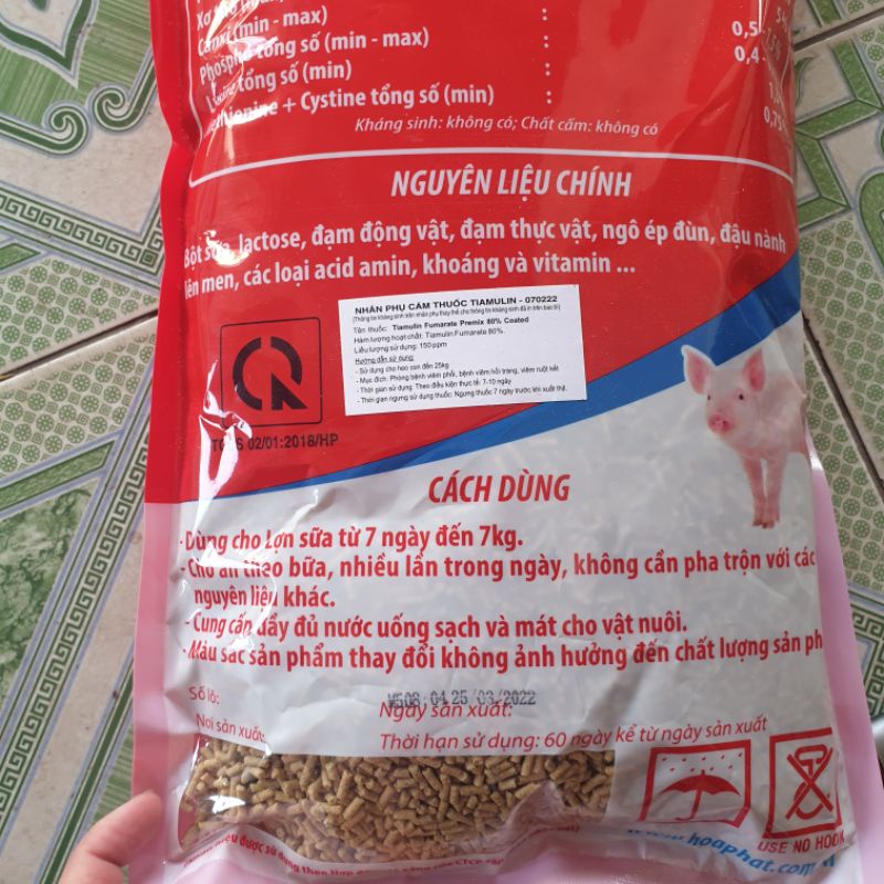 Cám sữa tập ăn cho chó con,thỏ con, nhím con,heo con dúi con mồi câu thơm béo loại 2kg 1 gói