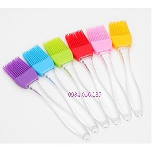Chổi quét silicon làm bánh
