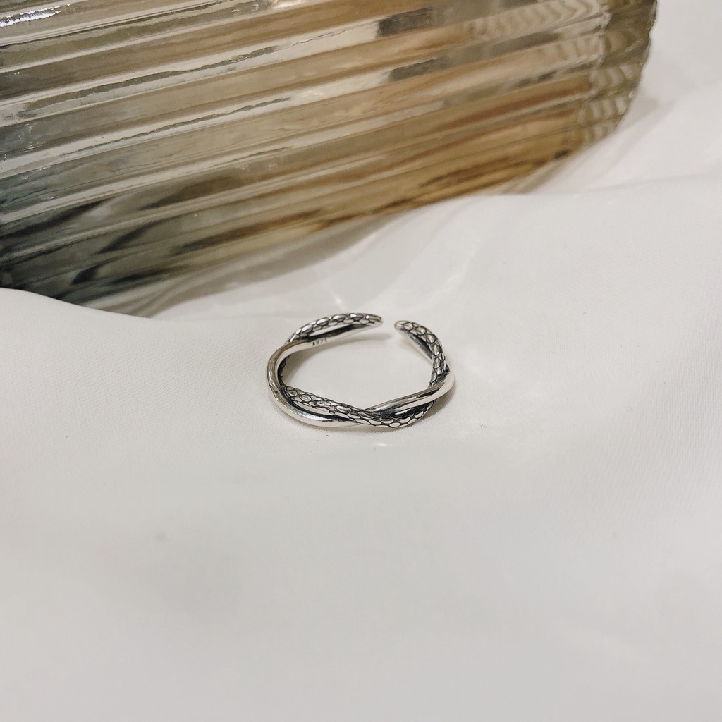 Nhẫn bạc S925_ Nhẫn dây xoắn họa tiết vẩy cá