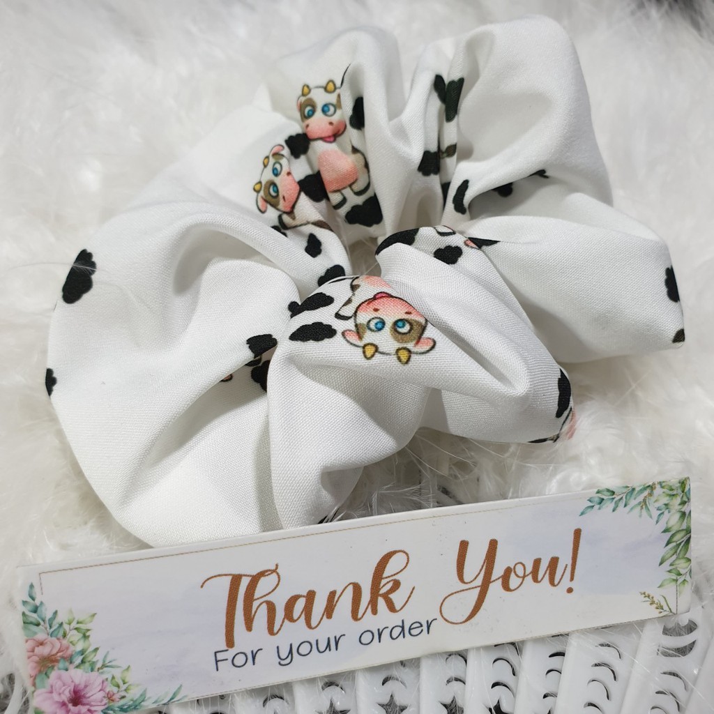 Dây buộc tóc, cột tóc scrunchies bò sữa dễ thương hot trend