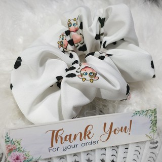 Dây buộc tóc, cột tóc scrunchies bò sữa dễ thương hot trend