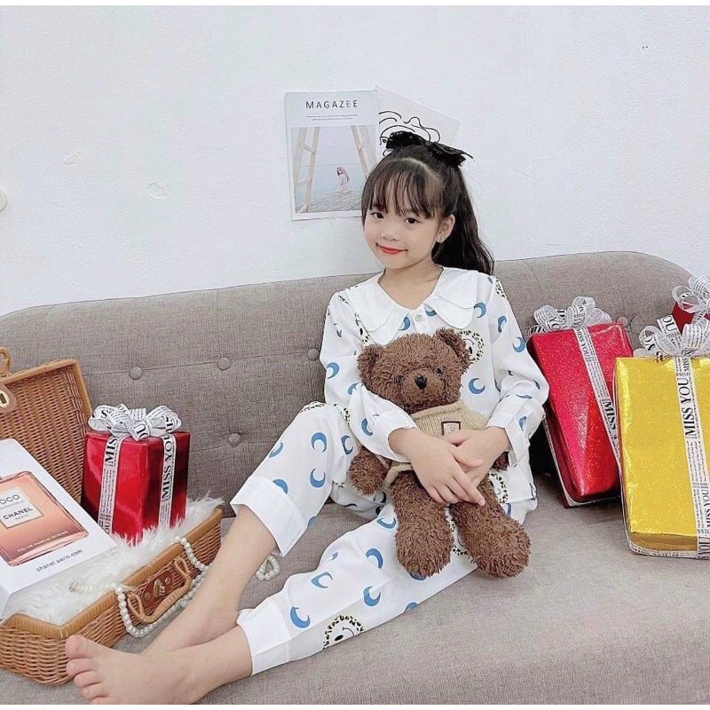sale bộ lụa dài bé gái