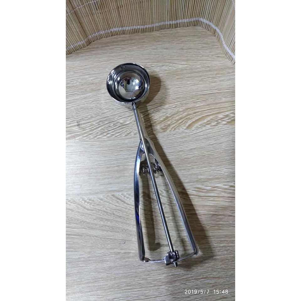 Muôi Múc Kem Viên 5cm ☘ SALE NGÀY VÀNG☘ Chất liệu inox, múc viên kem tươi đường kính 5cm , múc kem ốc quế