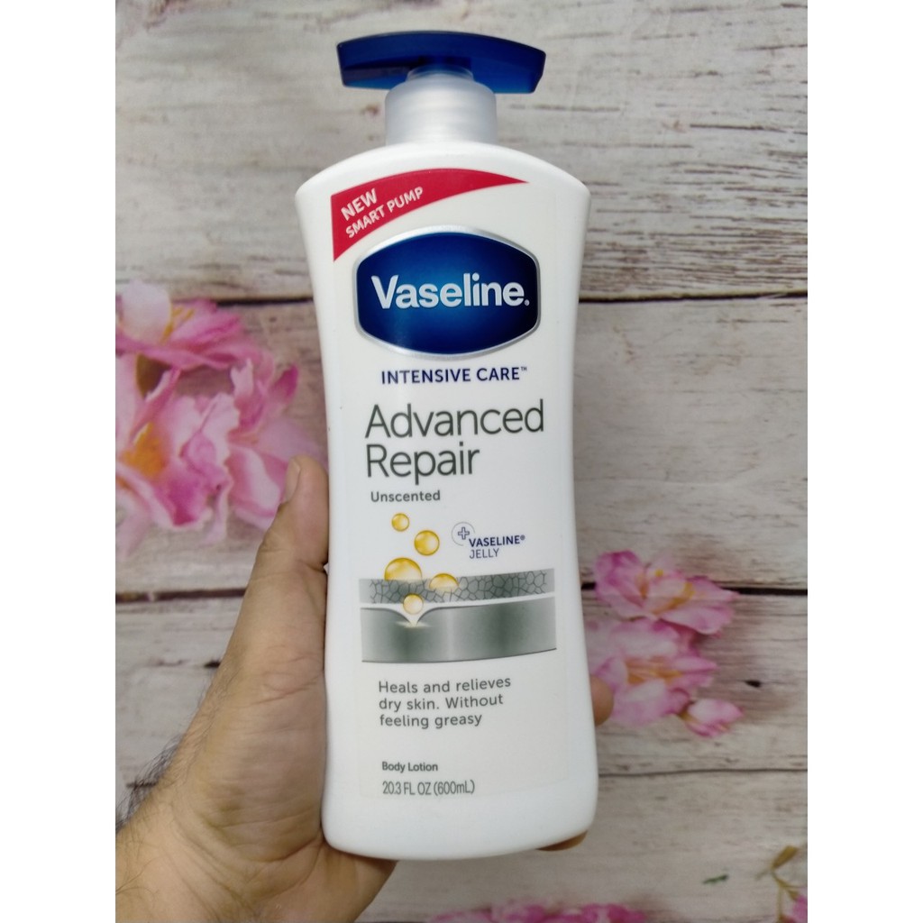 Dưỡng thể Vaseline Intensive Care Advanced Repair Unscented Body Lotion 600ml