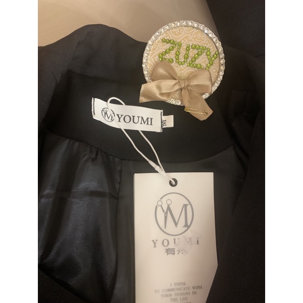 Set áo khoác khoá và chân váy A