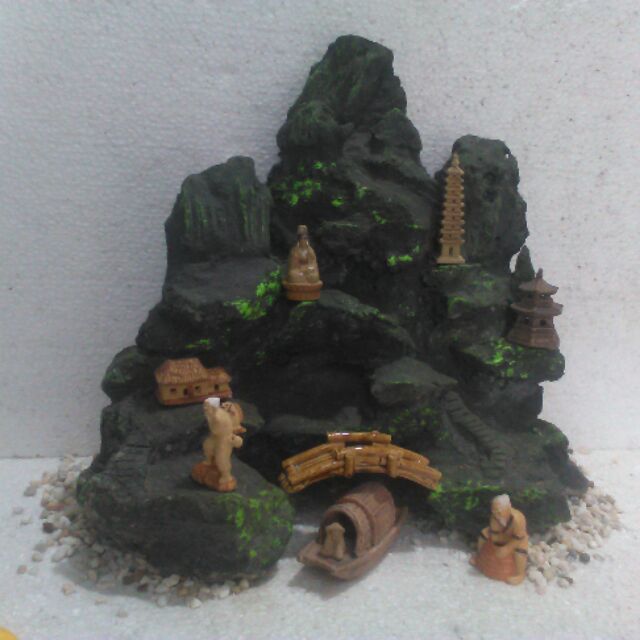 Non bộ mini, núi đá hồ cá