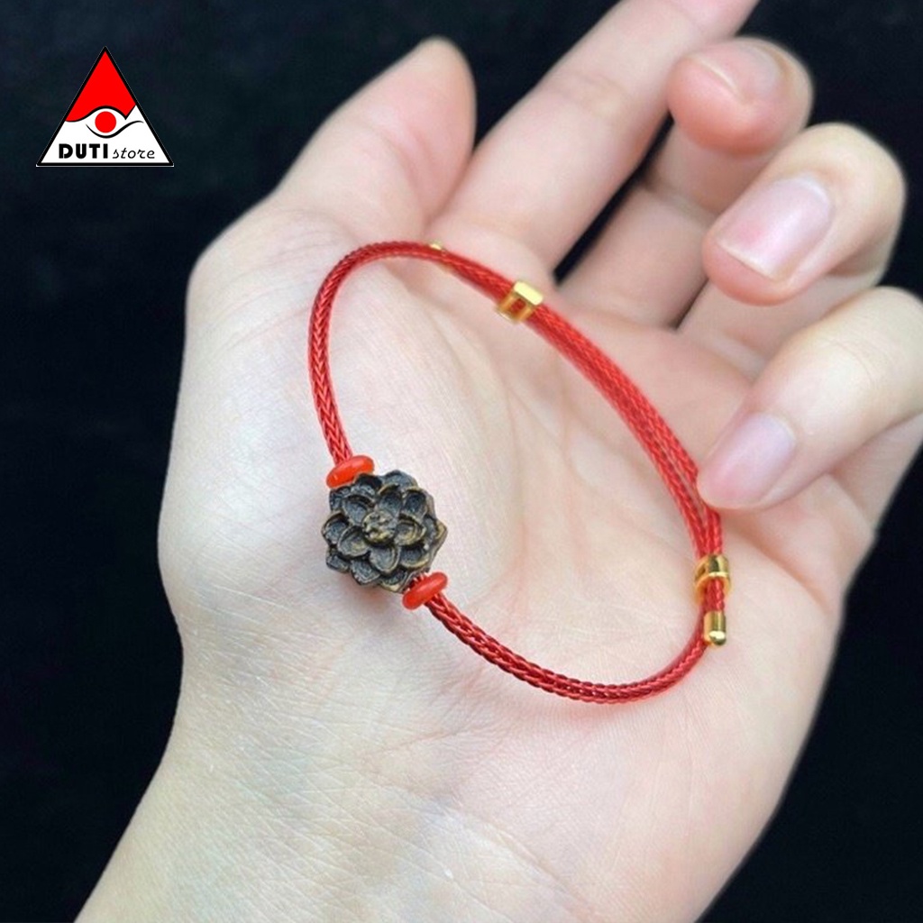 Vòng tay Hoa Sen Trầm Hương Sánh Chìm Dutios thơm lâu 12ly dây đỏ VTH001