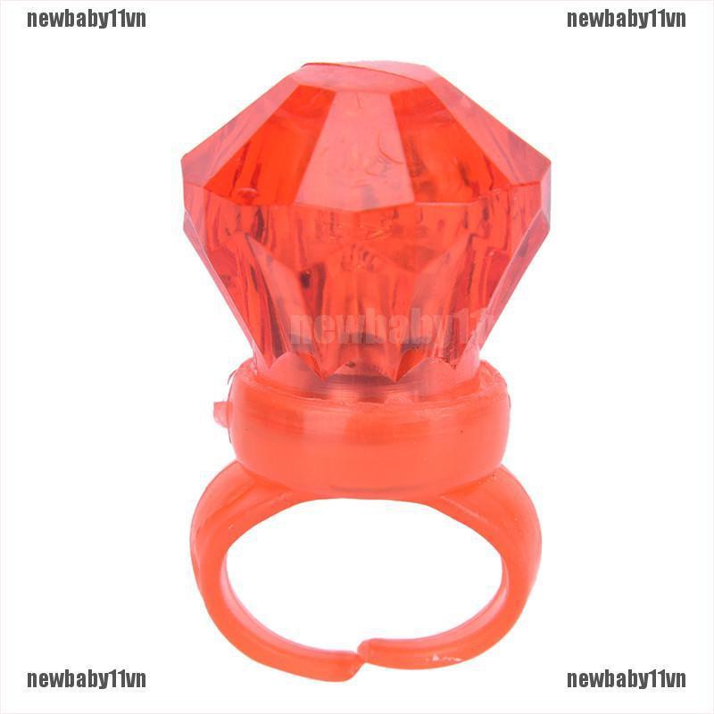 Bộ 5 Nhẫn Đèn LED Phát Sáng Trong Bóng Tối Cho Bé