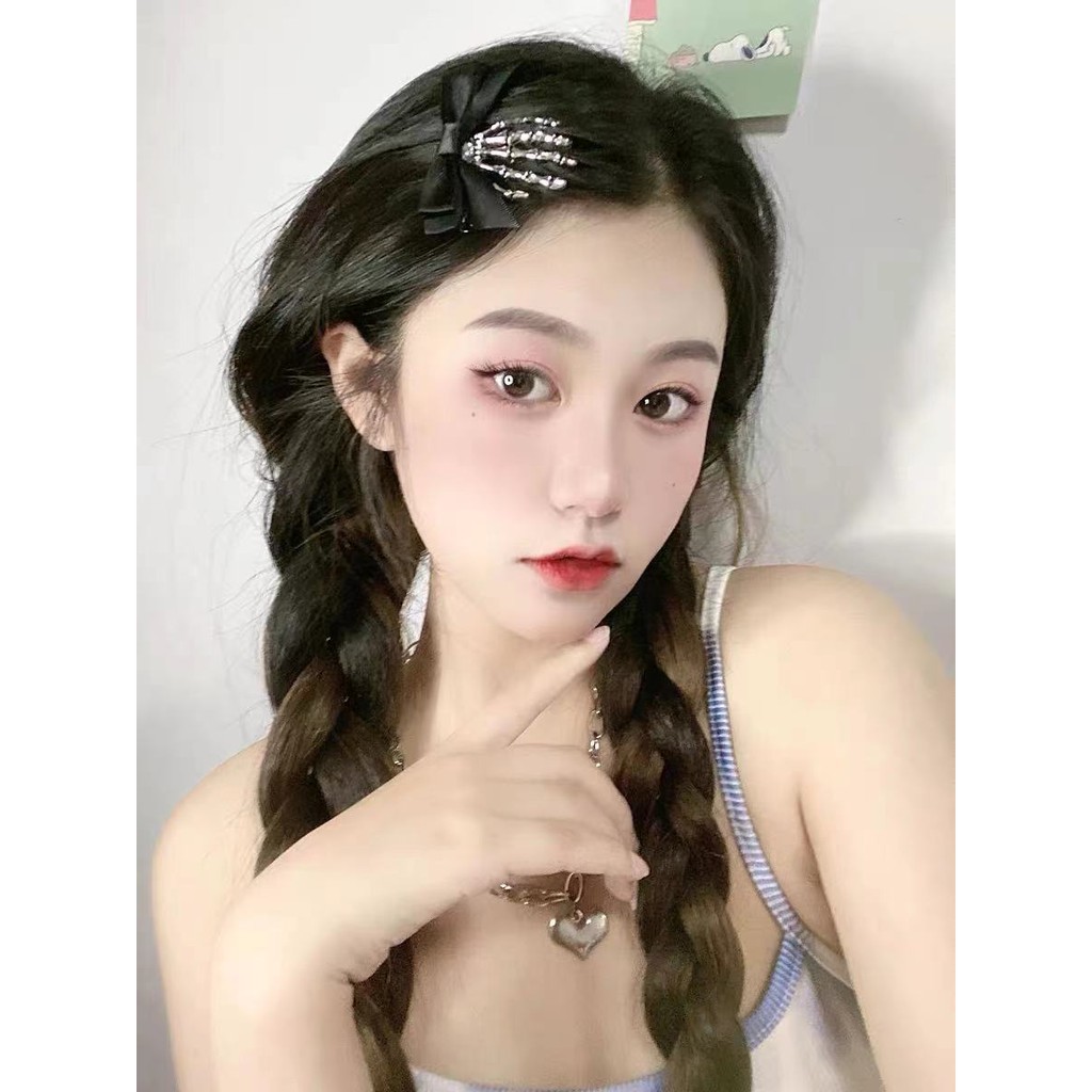 Kẹp Tóc Hình Bàn Tay Xương Phong Cách Gothic Cho Halloween