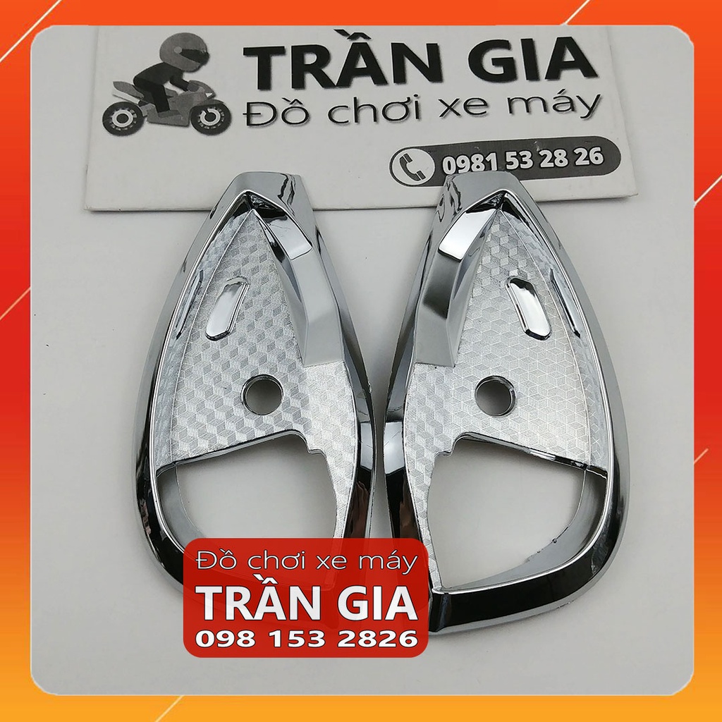 Ốp gác chân sau lớn xe SH Mode năm 2020-2021-2022 xi inox cacbon carbon Sh Mo nữ - phụ kiện trang trí xe Honda