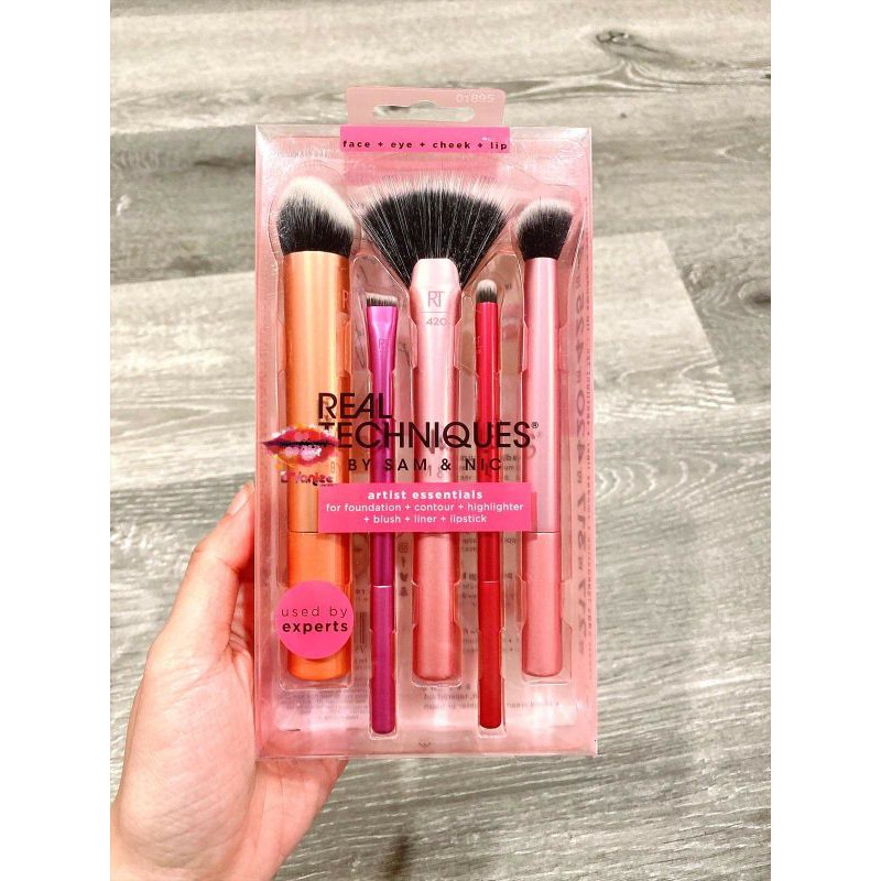Bộ Cọ REAL TECHNIQUES Artist Essentials Set - 5 Cọ
