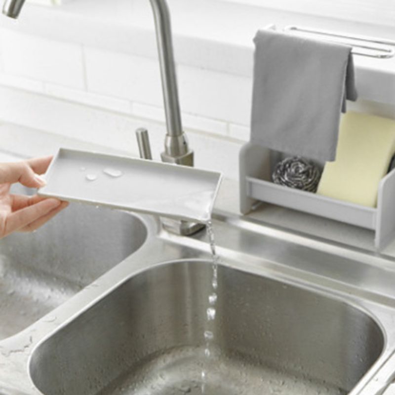 Khay đựng mút rửa chén và treo khăn dùng cho bồn rửa nhà bếp thiết kế tiện dụng