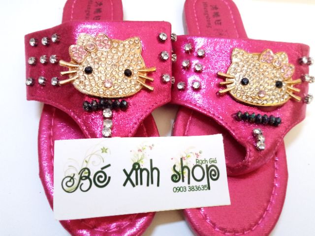 Dép kẹp Hello kitty đính hạt