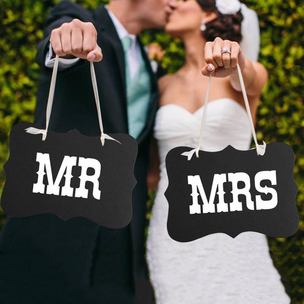 Tùy Chỉnh Banner Mr &amp; Mrs Trang Trí Đám Cưới Venue -