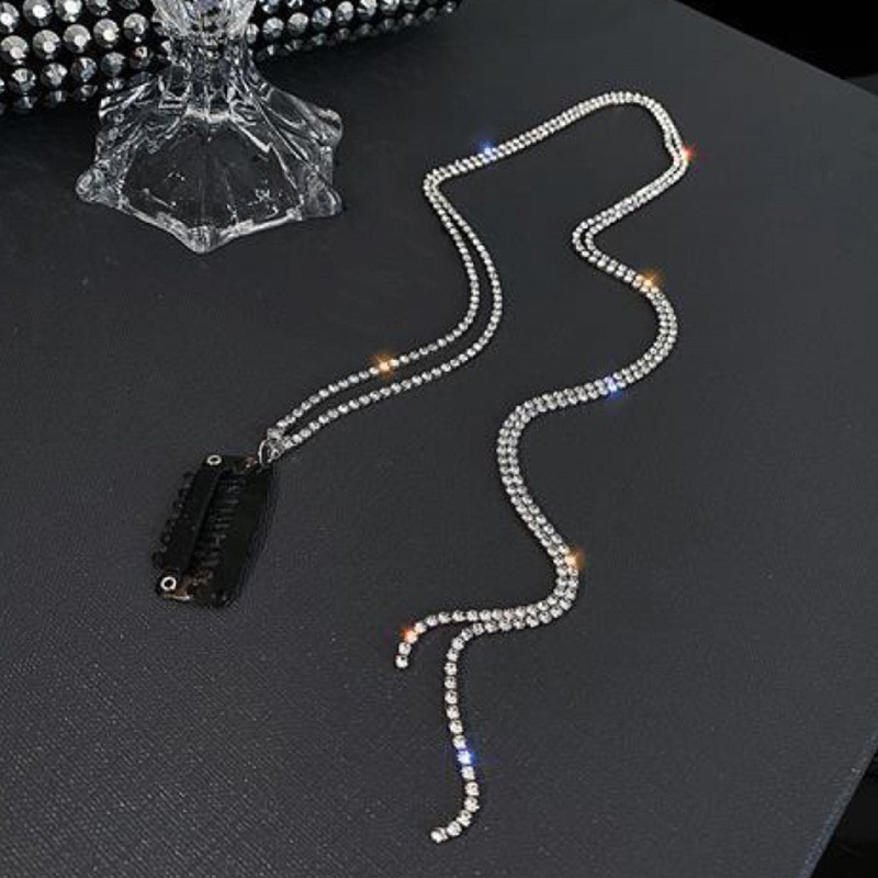 Kẹp Tóc Đuôi Ngựa Dạng Chuỗi Hạt Pha Lê Lấp Lánh