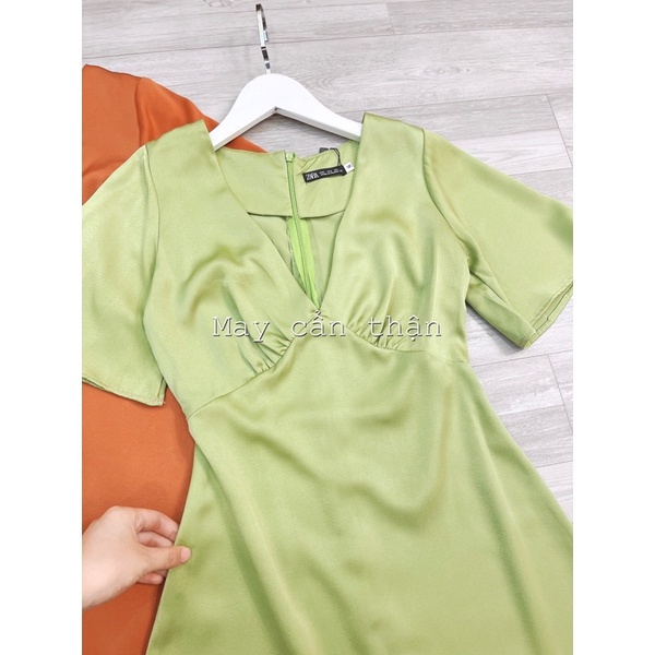 Váy lụa cổ V rúm ngực tay xoè xinh tôn dáng