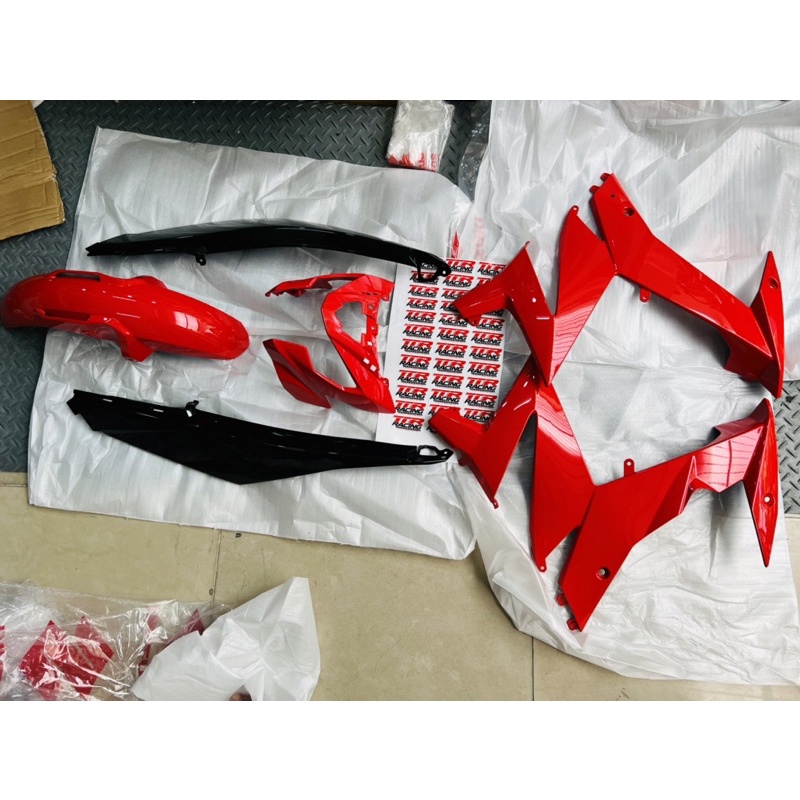 Full dàn áo Suzuki Satria Fi Raider 6 món nhựa bóng