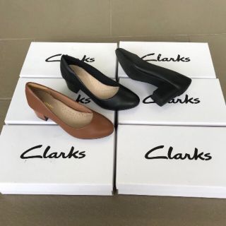 Giầy cao gót Clarks da  xịn 100%