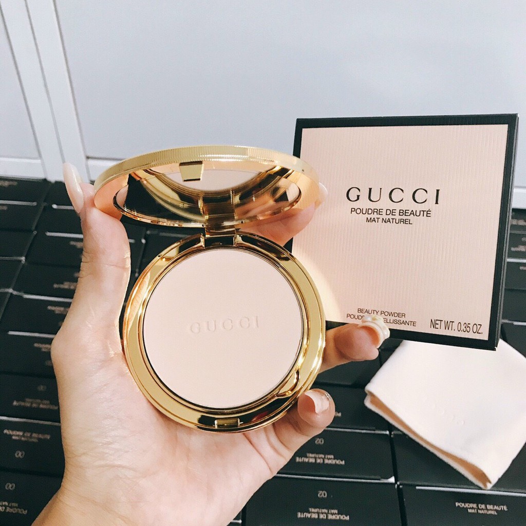 Phấn phủ kiếm dầu Gucci Poudre De Beauté Mat Naturel