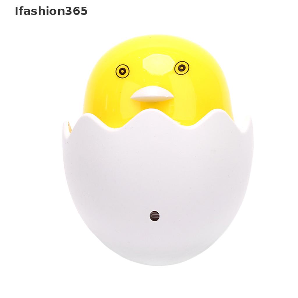 Đèn ngủ hình chú vịt vàng nhỏ nhắn với phích cắm US tiện lợi