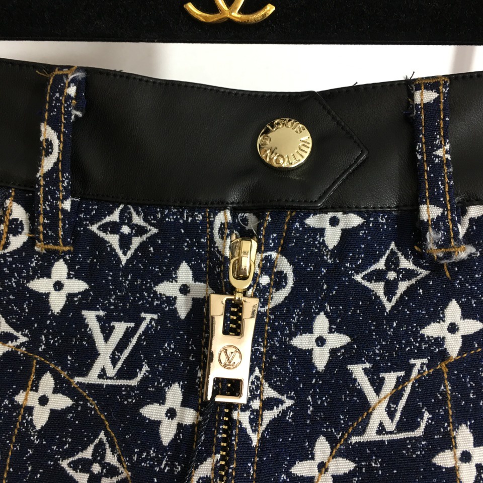 Quần short nữ thời trang cao cấp Louis Vuitton LV phong cách trẻ trung, thời thượng