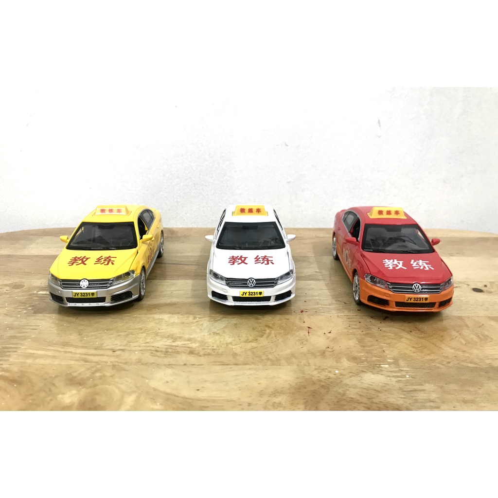 Mô hình xe taxi Volkswagen Passat _ Tỷ lệ 1:32