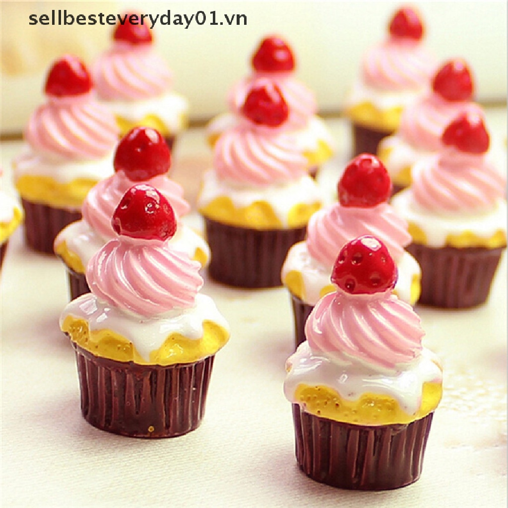 Set 3 Mô Hình Bánh Kem Dâu Trang Trí Nhà Búp Bê