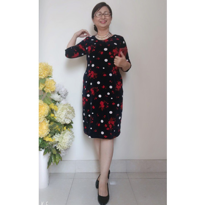 Váy Đầm Trung Niên Nhung Hoa Đẹp Co Giãn Tốt, Dáng Suông Tay Lửng - (Size L, XL)