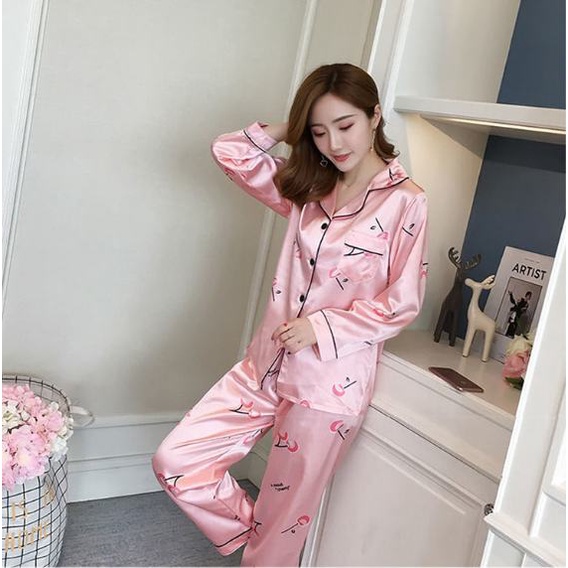 Bộ đồ ngủ vải lụa mỏng tay dài thời trang xuân thu quyến rũ dành cho nữ
