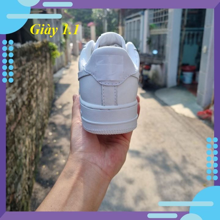 Giày thần thánh màu trắng cho nam nữ