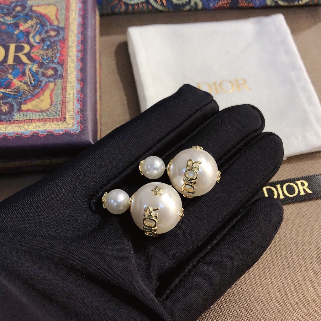 Khuyên Tai Tròn Bằng Thép Titan In Logo Dior Thời Trang Cho Nữ