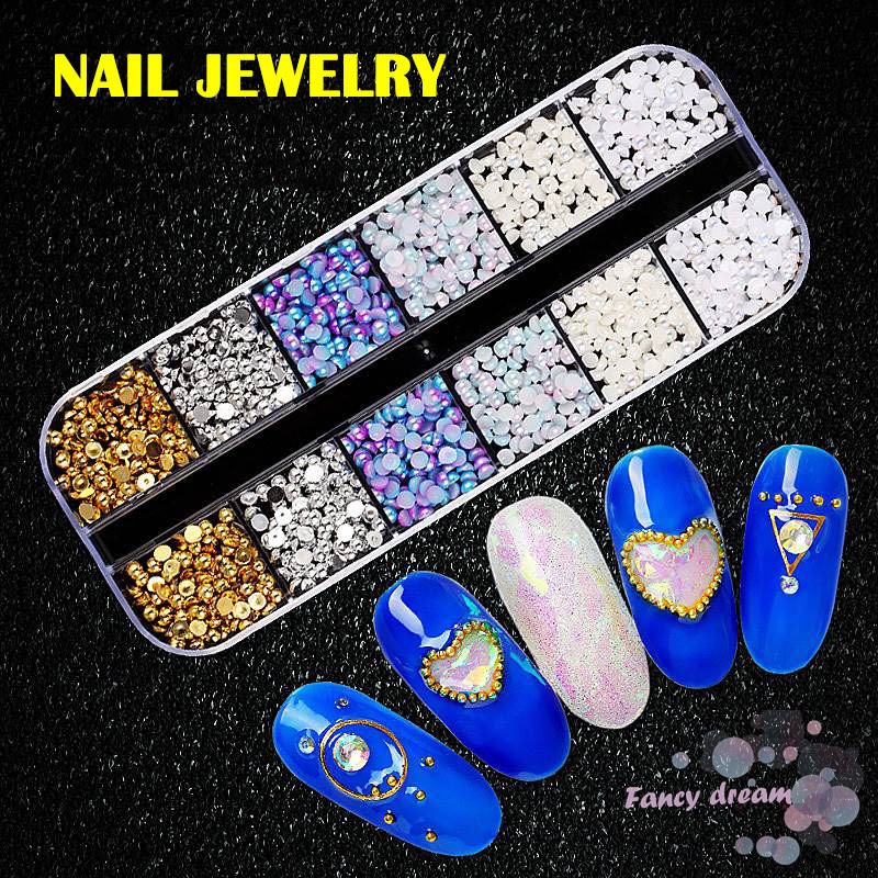 Hộp ngọc trai với 12 kiểu khác nhau dùng để trang trí móng tay