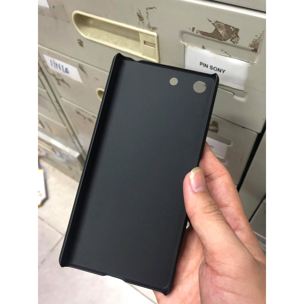 Ốp Lưng Sony Xperia M5 Hiệu Nillkin Nhựa Cứng Sần