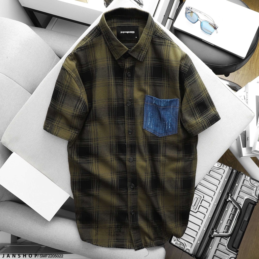 Áo Sơ Mi Chất Liệu Vải Dày Dặn, Thoáng Mát, Thấm Hút Mồ Hôi Tốt Và Tạo Điểm Nhấn Bởi Chiếc Túi Denim