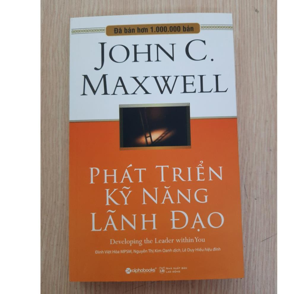 Sách - Phát Triển Kỹ Năng Lãnh Đạo [AlphaBooks]