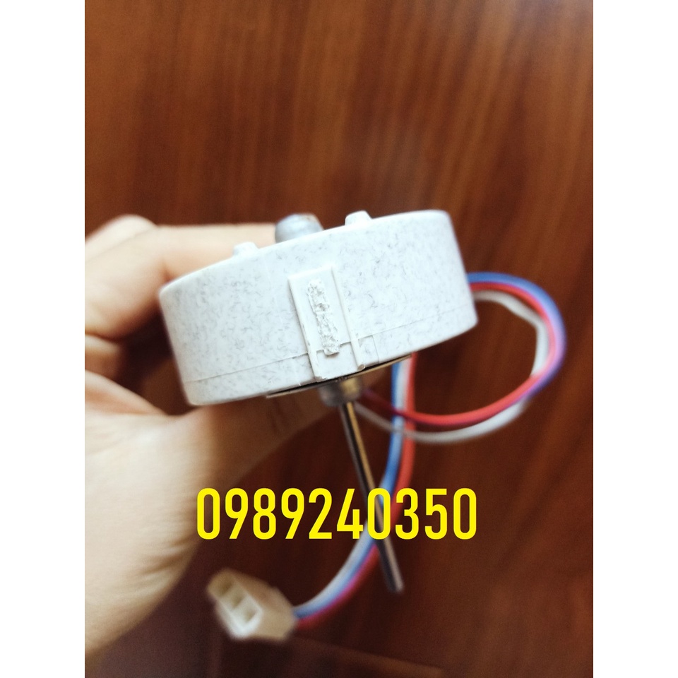 [Mã ELHA22 giảm 6% đơn 300K] Motor quạt đúc sứ tủ lạnh Panasonic DC12V - 3,6W 3 dây