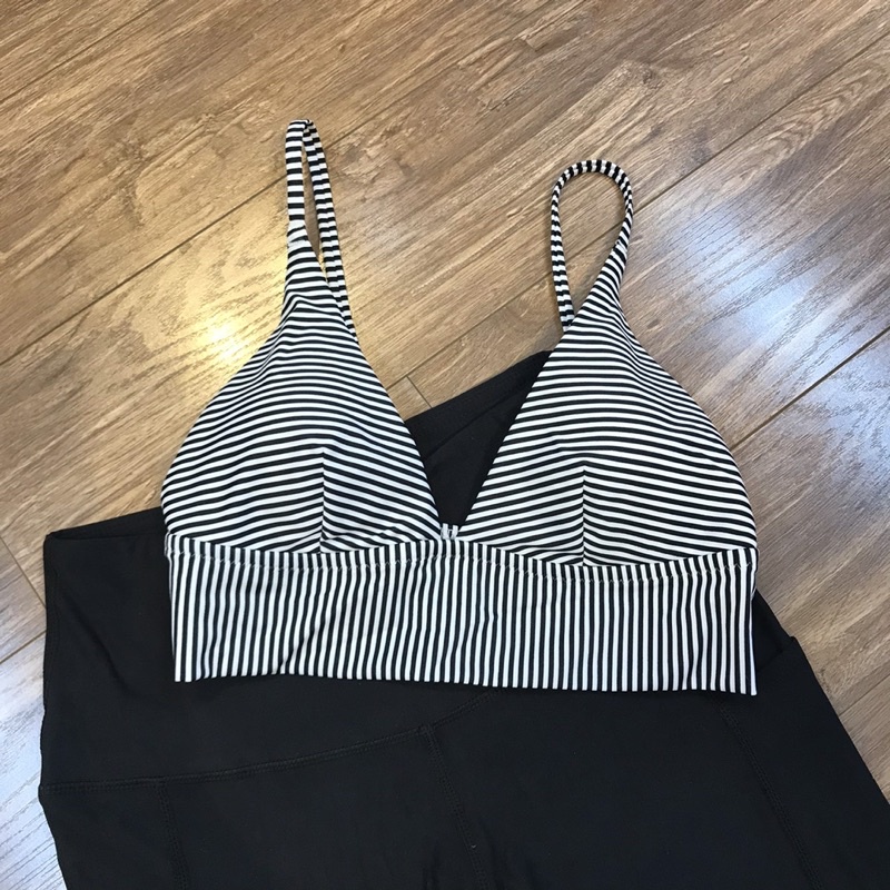 [VANA SHOP] áo bơi A.e dư xịn. | BigBuy360 - bigbuy360.vn