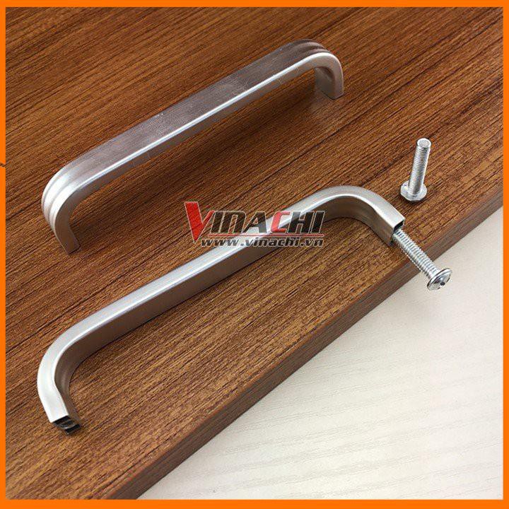 Tay Kéo Tủ Chữ C Nhôm 3822 - Tay Kéo Tủ Chữ C Nhôm Được Sản Xuất Tinh Tế Dựa Trên Chất Liệu Crom Sáng Bóng