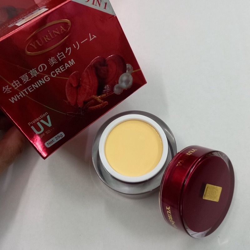 Kem Trắng Da YURINA Đông Trùng Hạ Thảo Collagen 9 In 1