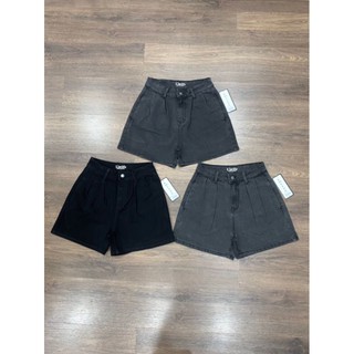 Quần short xếp ly năng động