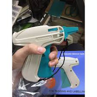 Dụng cụ gắn mác quần áo