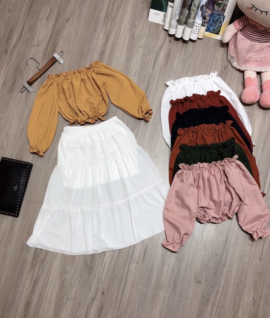 áo croptop bẹt vai voan tay dài