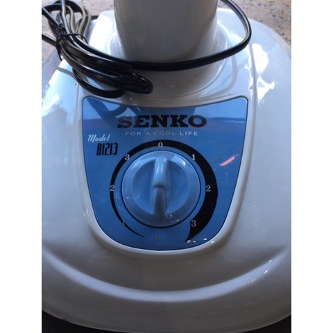 Quạt Bàn B1213 Senko