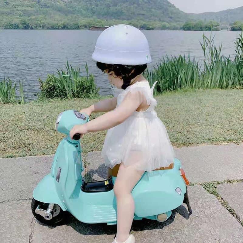 Xe máy vespa cho bé Xe máy điện trẻ em sử dụng chân ga