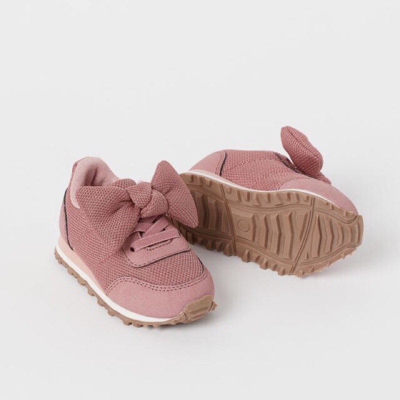 GIÀY THỂ THAO BÉ GÁI HM AUTH UK