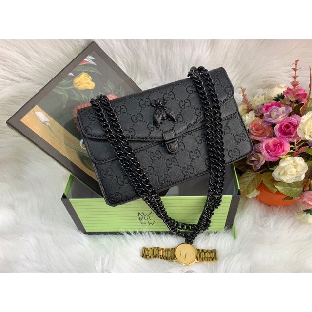 Túi xách nữ dây xích cùng màu ong chúa | BigBuy360 - bigbuy360.vn