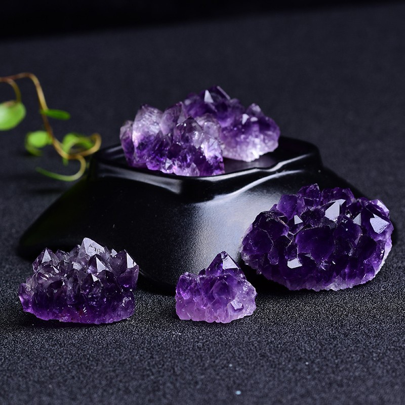 Đá Thạch Anh Tím Tự Nhiên Dùng Trang Trí Nhà Cửa Độc Đáo