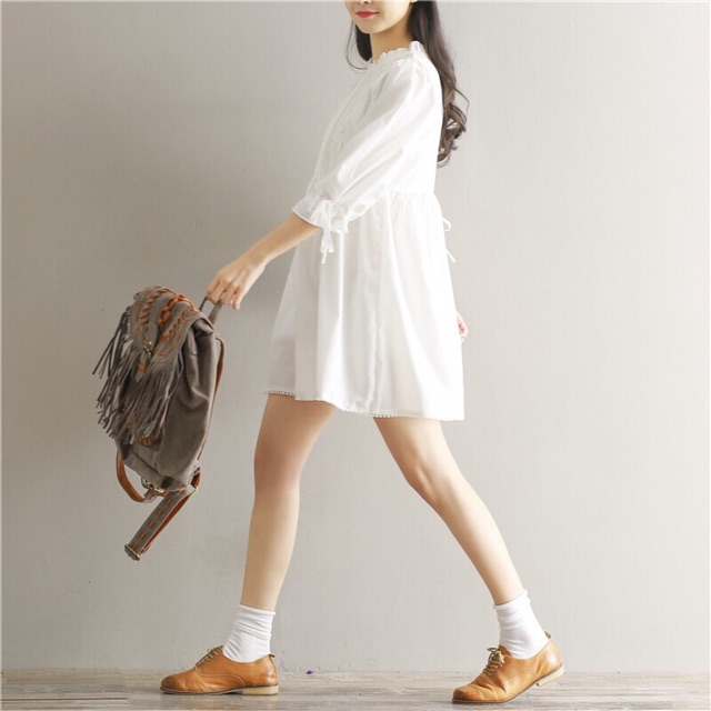 Đầm trắng dự tiệc ren thêu | BigBuy360 - bigbuy360.vn