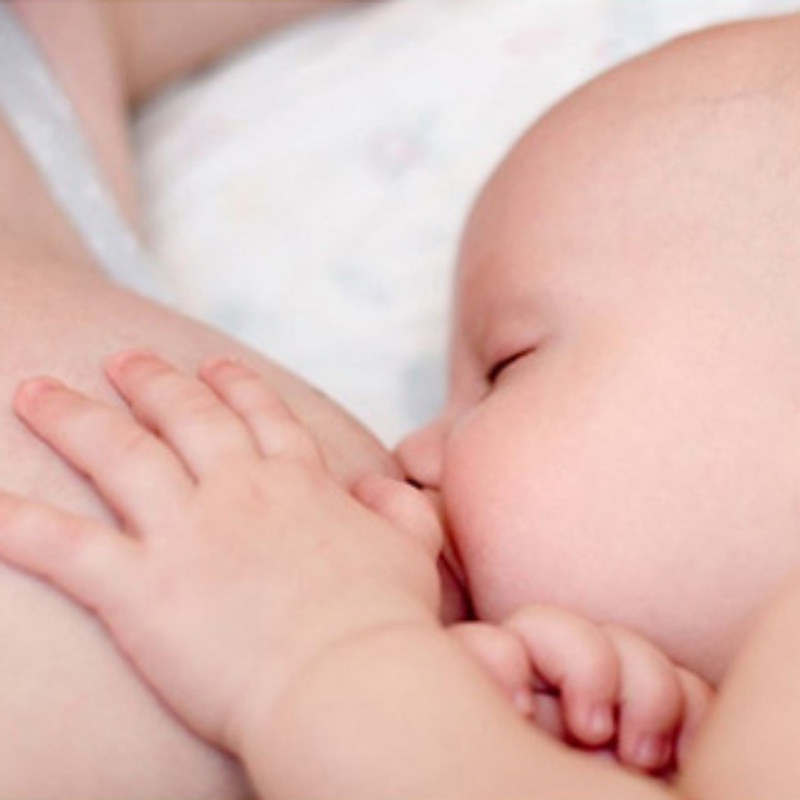 Set 4 miếng lót ngực cho mẹ bỉm sữa đang chăm con thấm hút thoáng khí chống tràn có thể giặt và tái sử dụng