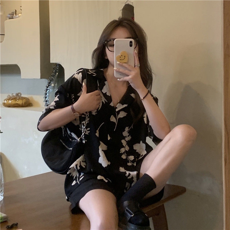 Áo Sơ Mi Tay Ngắn Dáng Rộng Thiết Kế Mới Thời Trang Theo Phong Cách Hồng Kông Cho Nữ